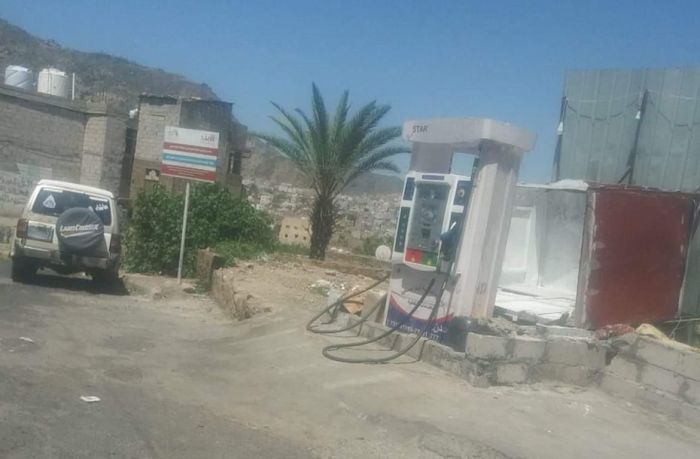 عودة طرمبات الغاز إلى شوارع تعز بعد حملة إزالتها