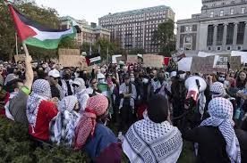 سياسيون وناشطون  :  التصعيد الحوثي يخدم إسرائيل ويحرف الأنظار عن الحراك الطلابي المتضامن مع القضية الفلسطينية