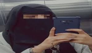 رصد أكثر من ٨٠٠ حالة ابتزاز رقمي خلال عام في اليمن