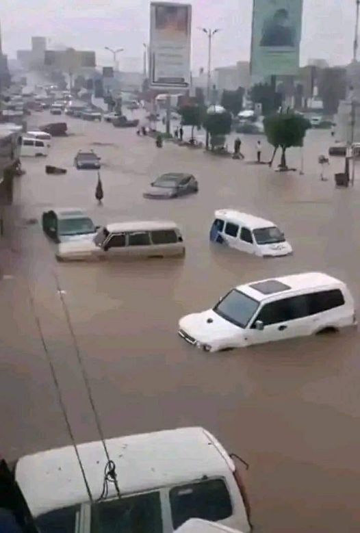وفاة شاب بسيول الأمطار في مدينة إب