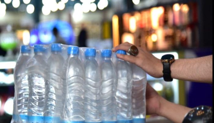مصانع المياه والعصائر تلوح بالاضراب  احتجاحا على جبايات عصابة الحوثي