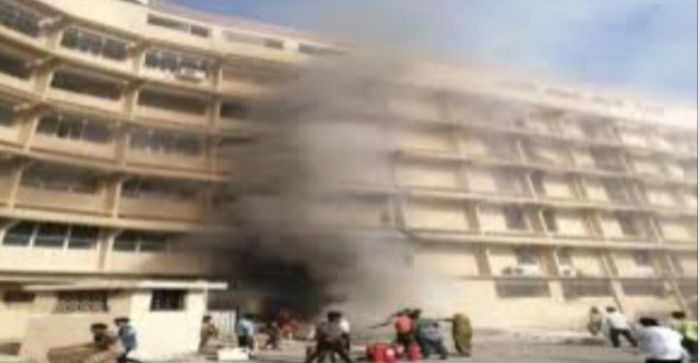 اندلاع حريق كبير في مستشفى الصداقة بعدن