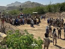 تعز .. فوضى و إصابات خلال فتح طريق الحوبان