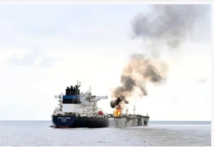 كشف اصابة سفينة في خليج عدن بصاروخي كروز:  الجيش الامريكي يتوعد بمحاسبة عصابة الحوثي وتقويض قدراتهم العسكرية