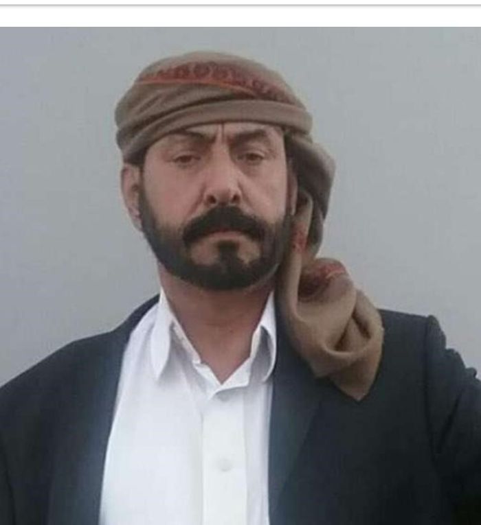 مليشيا الحوثي تسحل أحد قياديها أمام زوجته وأطفاله بصنعاء