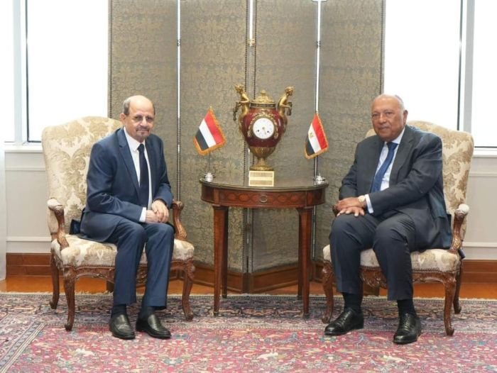 القمة اليمنية المصرية تؤكد في ختام أعمالها رفضها محاولات إسرائيل السيطرة على معبر رفح  الزنداني : نقدر الموقف المصري الداعم للشعب اليمني وشرعيته