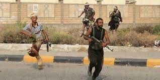 اعتبرت مؤشرًا خطيرًا في ظل السلاح المنفلت.. إدارة أمن أبين تنفذ عملية مداهمة في العاصمة المؤقتة عدن