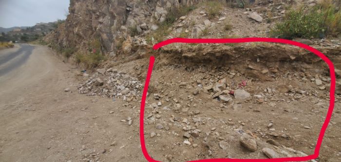 شبهات فساد في مشروع صيانة طريق ريفي في تعز