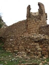 نداءات لإصلاح الأضرار وتفادي المخاطر :  الأمطار الغزيرة تلحق أضراراً بالغة بالمعالم الأثرية في اليمن