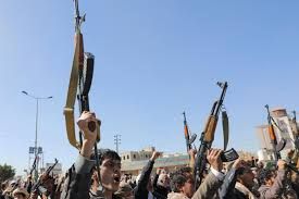 وسط تصاعد الاشتباكات بين القبائل وعصابة الحوثي ..  أنباء عن تهريب مغتصِب "طفل رداع" إلى خارج محافظة البيضاء