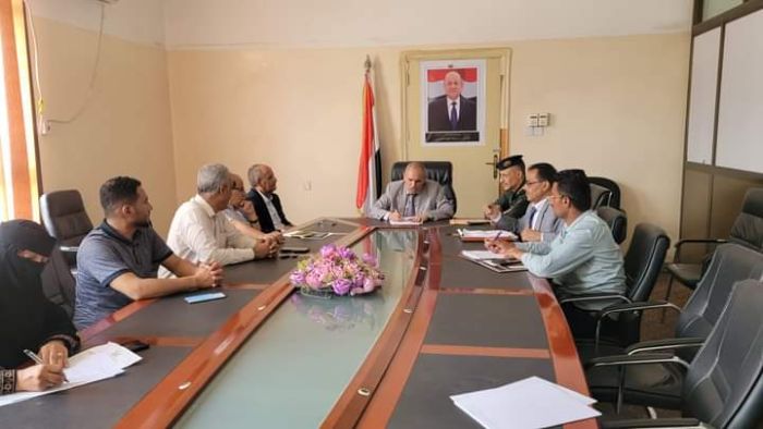 اللجنة التحضيرية للاحتفالات بتعز تناقش الاعداد والتحضير للاحتفال بالذكرى ال62 لعيد 26 سبتمبر المجيد