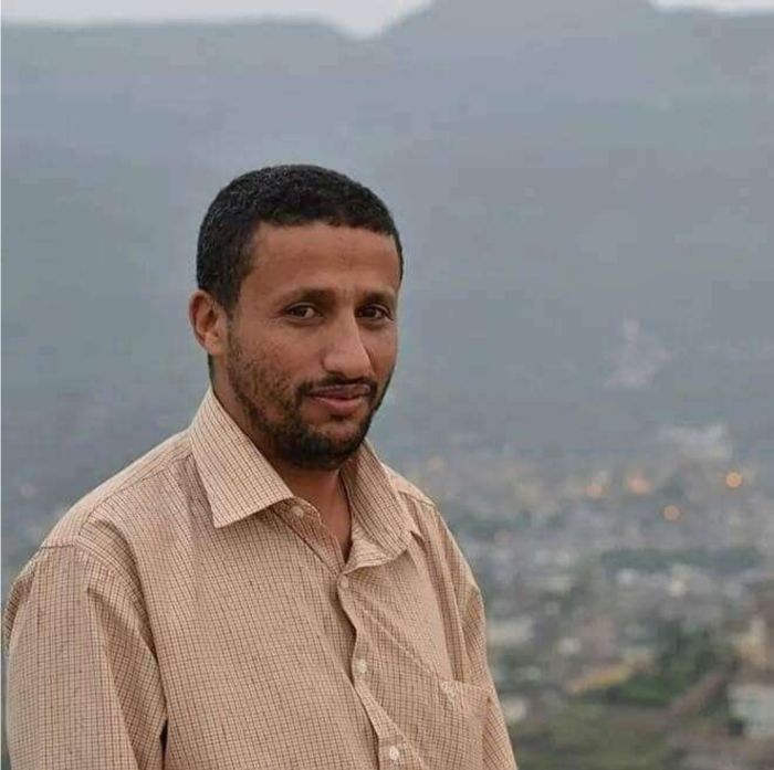 إب .. عصابة الحوثي تختطف تربويًا بحجة تزيين منزله بالأعلام الوطنية