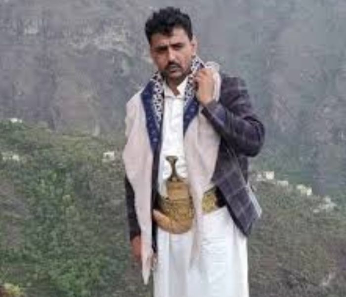  مقتل مسلح حوثي أثناء تهبشه على بائع قات في إب