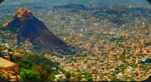 تعز ..."الإخوان" يهددون صحفية وزوجها بالقتل على خلفية نشر صورة لهما