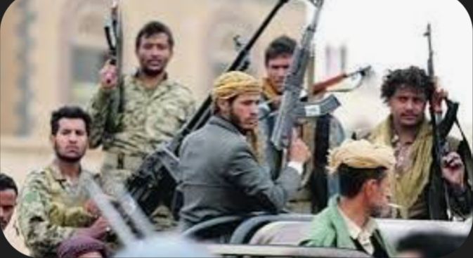  بناءً على رفع من جهازها الاستخباري .. مليشيا الحوثي تتخلص من متحوثين باتهامهم بالفساد وتحويلهم الى نيابة الأموال العامة