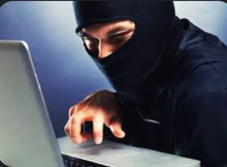 مليشيا الحوثي ترفض القبض على عصابة متورطة بابتزاز نساء في صنعاء