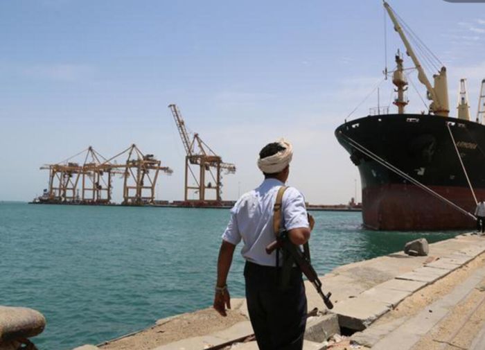   وصف أونمها خلو موانئ الحديدة من المظاهر العسكرية تواطؤ أممي مفضوح مع عصابة الحوثي