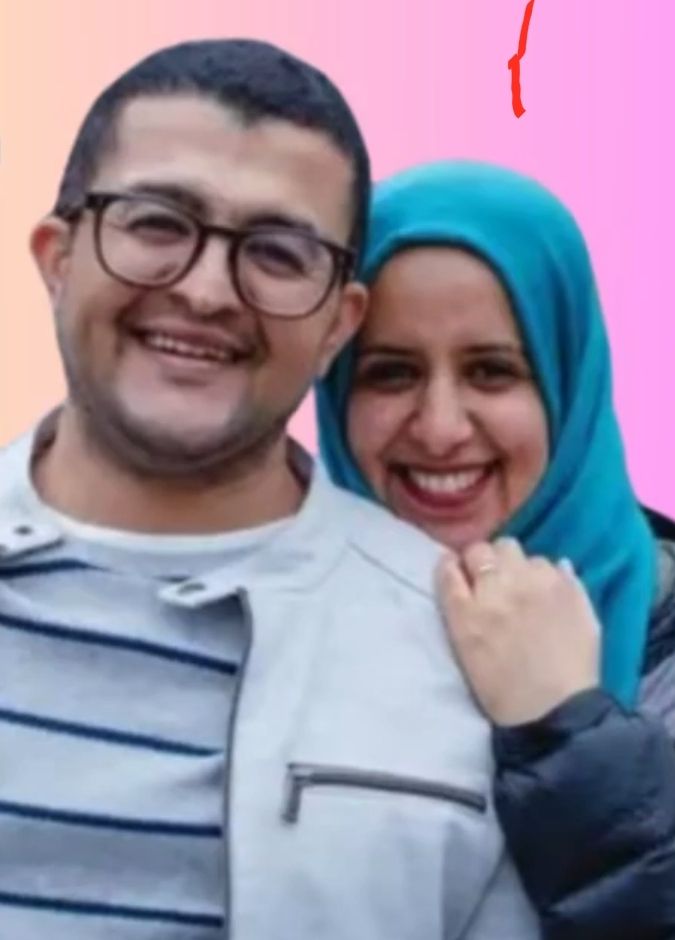  بشكل قسري .. الحقوقي عبدالرشيد الفقيه يتهم زوجته رضية المتوكل بإدخاله مستشفى للأمراض النفسية