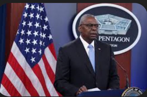 وزير الدفاع الأمريكي يتوعد بمحاسبة عصابة الحوثي