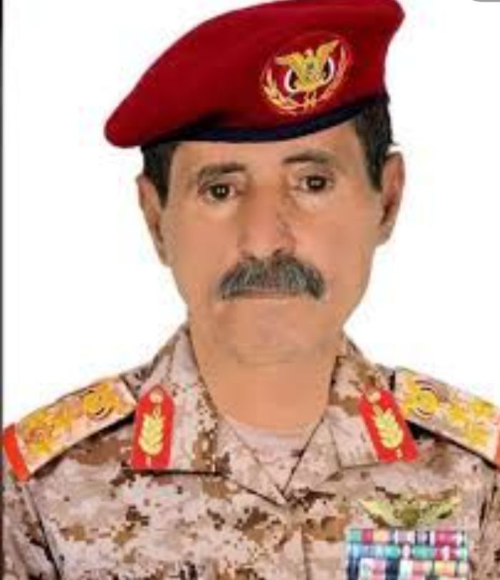 احتجاجًا على تمييع قضية اغتياله .. فريق الدفاع عن اللواء الجرادي ينسحبون من الترافع أمام المحكمة الجزائية بمارب