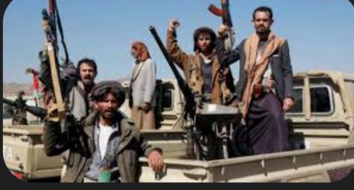  لاستعادة مواقع خسرتها مؤخرًا .. عصابة الحوثي تدفع بتعزيزات جديدة إلى جبهة الكدحة غربي تعز