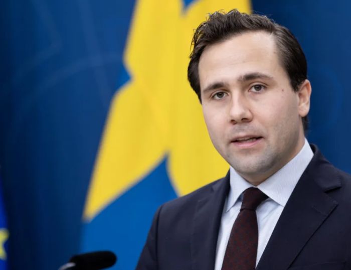  السويد توقف مساعداتها لليمن بسبب مليشيا الحوثي