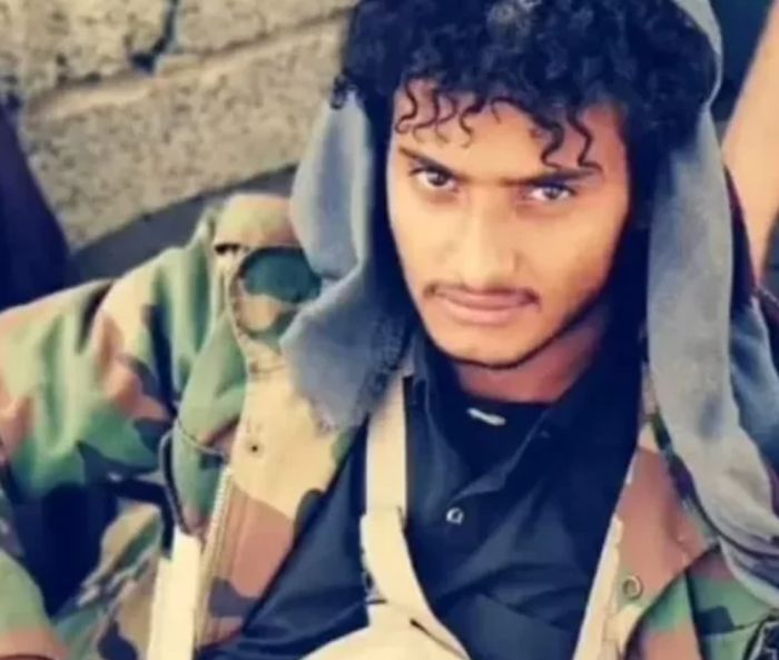  حوثي يقتل شقيق زوجته في الشارع العام بإب
