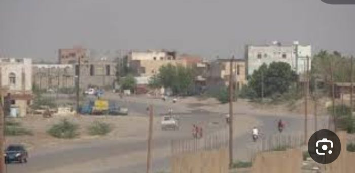  كانت متحوثة قبل تحرير المديرية .. عصابة نهب أراضي النازحين في حيس وتواطؤ الأجهزة الأمنية بالحديدة