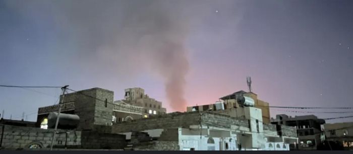  "سنتكوم" تعلن قصف منشأة قيادة وسيطرة للحوثي ومخازن أسلحة