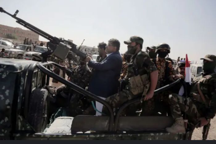   دراسة تدعو دول الجوار إلى إعادة تقييم خطر الحوثي بأبعاده السياسية والمذهبية