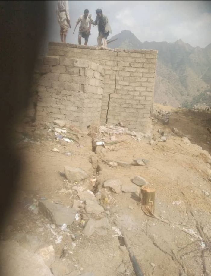  ظاهرة غريبة في إحدى عُزل محافظة حجة تدفع الناس للنزوح