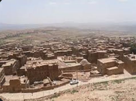  قيادي حوثي يختطف موظفًا بعد الاعتداء عليه في عمران