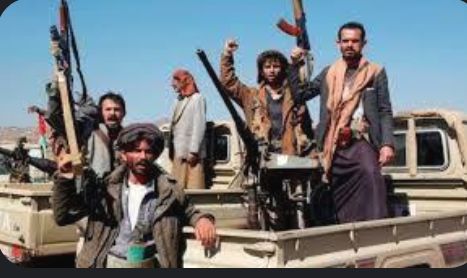  بأسلوب ابتزازي .. عصابة الحوثي تجني 40 مليون ريال من تربويي إب بذرائع واهية