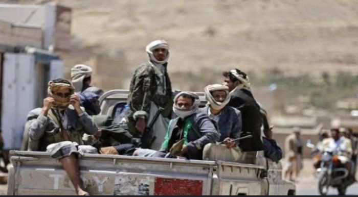  قبائل "آل مسعود" في البيضاء تقتل عددًا من عصابة الحوثي وتغتنم 7 أطقم حوثية