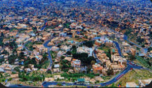  الأحزاب بتعز تؤكد أهمية معالجة قضية ارتفاع إيجارات المنازل