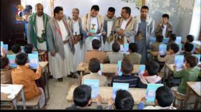  بغرض تجنيدهم .. مليشيا الحوثي تجمع بيانات شاملة عن طلبة المدارس
