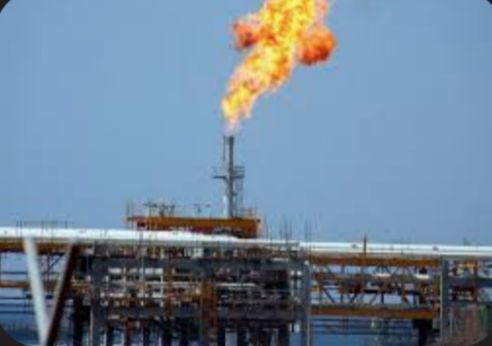  بعد فضيحة المصفاة البدائية بحضرموت.. الكشف عن جريمة فساد جديدة في مجال النفط والغاز