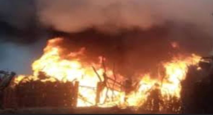  وفاة طفل بحريق منزل في الحديدة