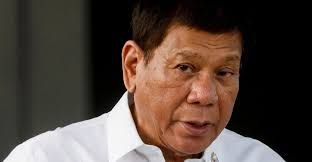 اعتقال رئيس الفلبين السابق بتهمة ارتكابه جرائم ضد الإنسانية