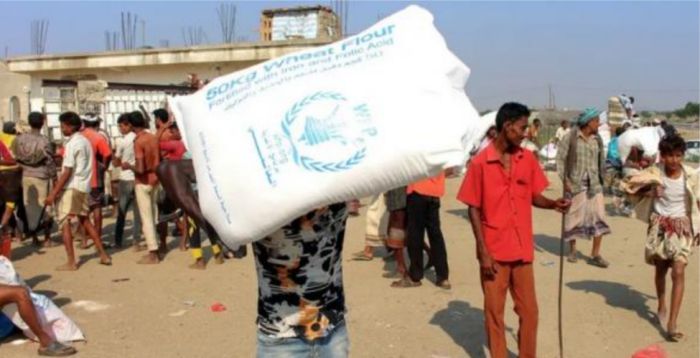  عصابة الحوثي تقتحم مخازن برنامج الغذاء العالمي في صعدة وتنهب محتوياتها