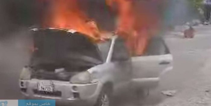  أمام وزارة المياه بعدن .. مقاول يحرق سيارته احتجاجًا على عدم تسليمه مستخلصاته المالية