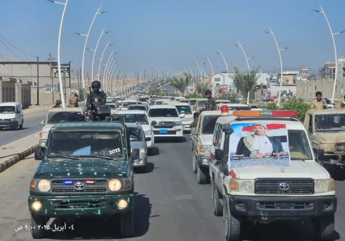  محافظة صنعاء تُشيع جثمان فقيد الوطن الشيخ محمد غالب بمأرب