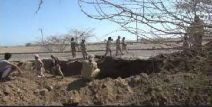  مليشيا الحوثي تفخخ الحديدة