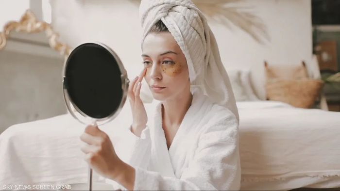 "خطر صامت" يهدد الصحة.. مصدره المنتجات التجميلية