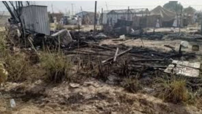  وفاة طفلة بحريق في مخيم للنازحين بمأرب