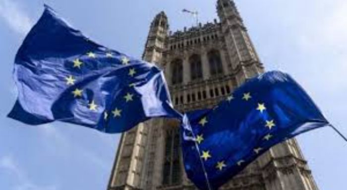  الاتحاد الأوروبي يحذر من حرب شاملة في اليمن