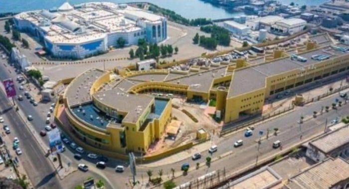  إصابة شخصين بانفجار مولد كهرباء مستشفى الأمير محمد بن سلمان بعدن