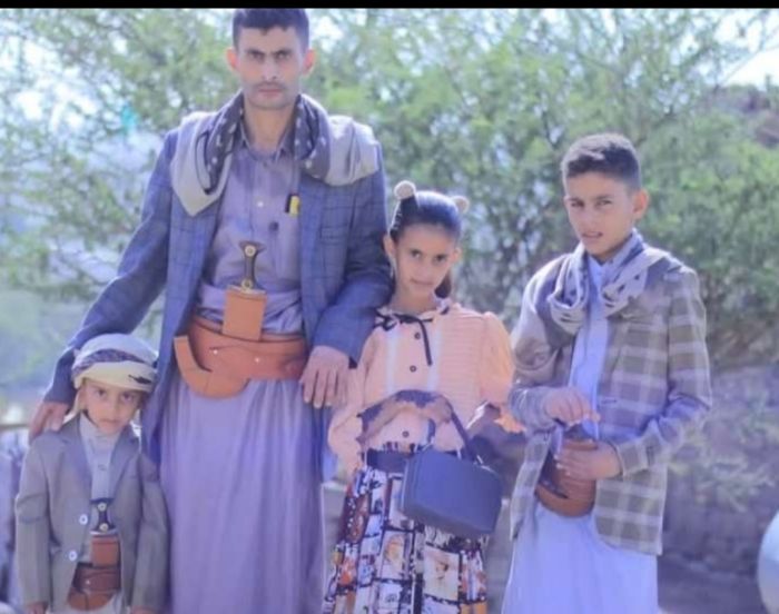  على خلفية وقفة احتجاجية أمام المحكمة .. إستياء واسع من اعتقال الحوثي لوالد الطفلة المغتصبة جنات بصنعاء