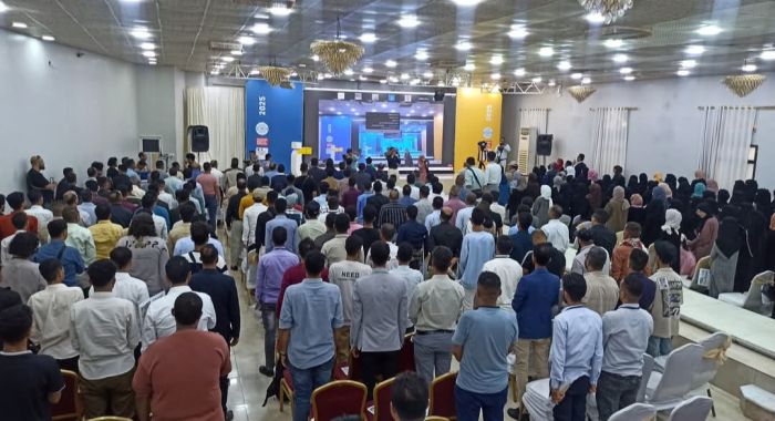  احتجاجًا على هيمنة حزب الإصلاح .. شباب يعلقون مشاركتهم في مؤتمر الشباب الأول بمحافظة تعز