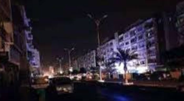  بدلًا عن 10 ساعات.. ارتفاع ساعات انطفاء الكهرباء بعدن إلى 15 مقابل ساعتين خدمة